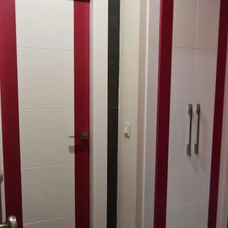 Diamond 托雷莫利诺斯